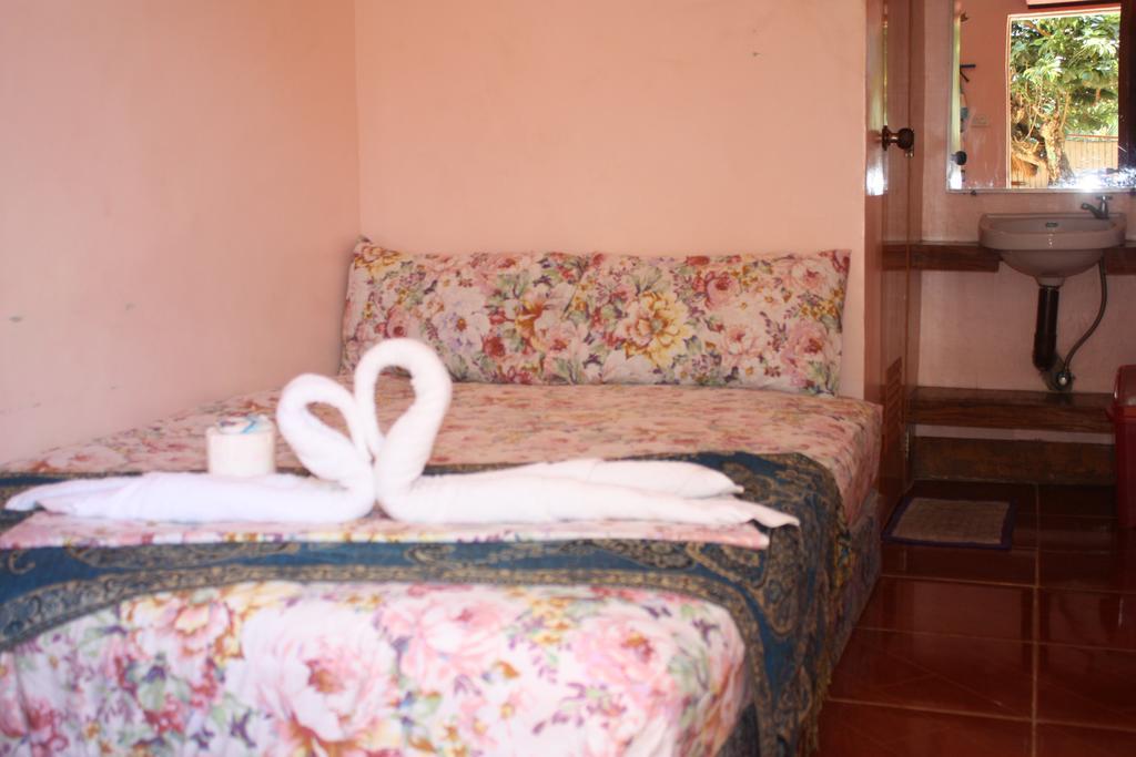 Lagrosa Backpackers Hotel โกรอน ภายนอก รูปภาพ