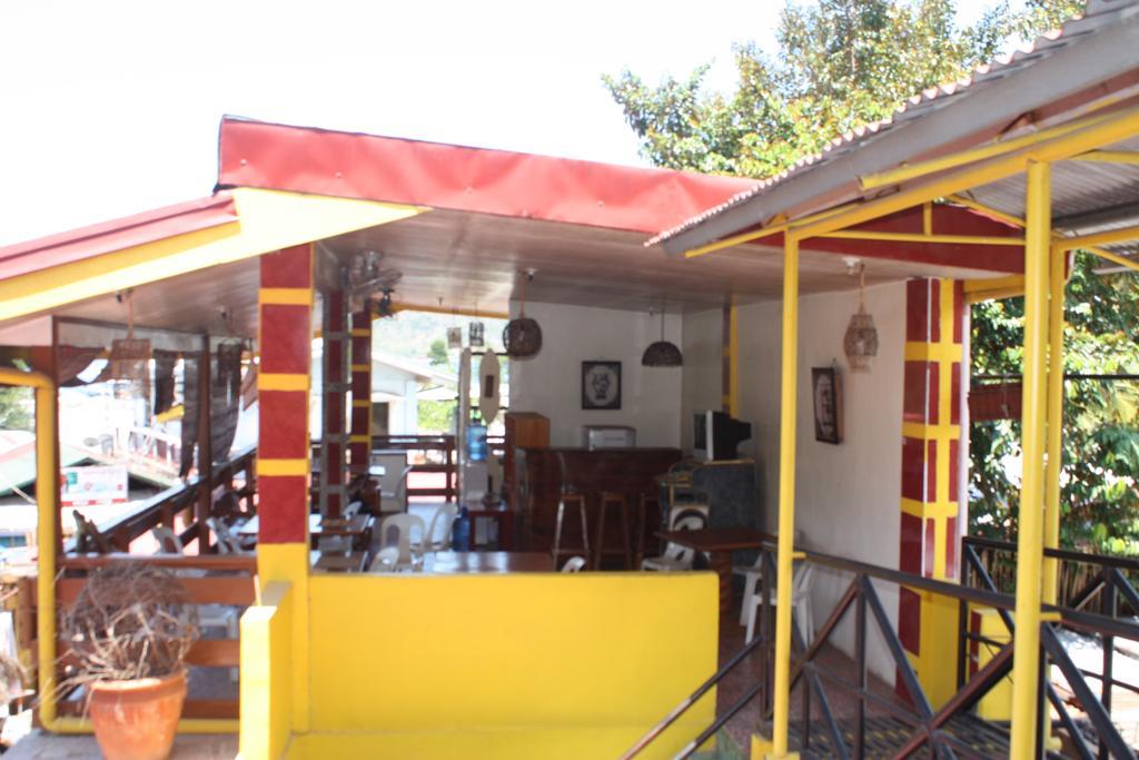Lagrosa Backpackers Hotel โกรอน ภายนอก รูปภาพ
