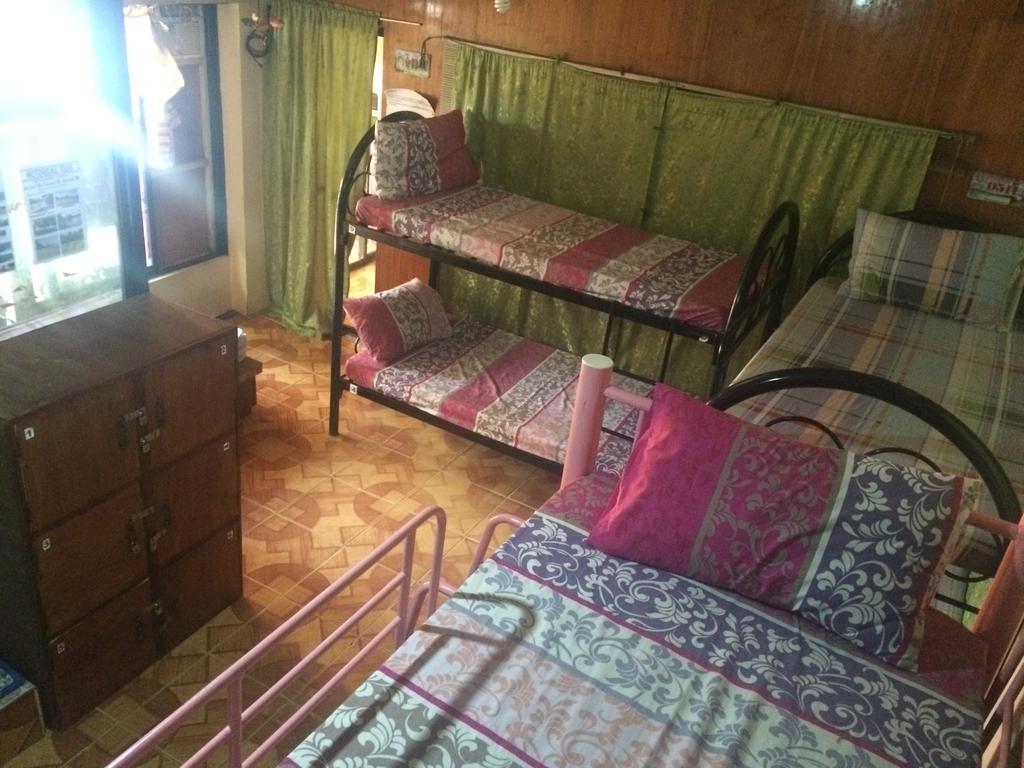 Lagrosa Backpackers Hotel โกรอน ภายนอก รูปภาพ
