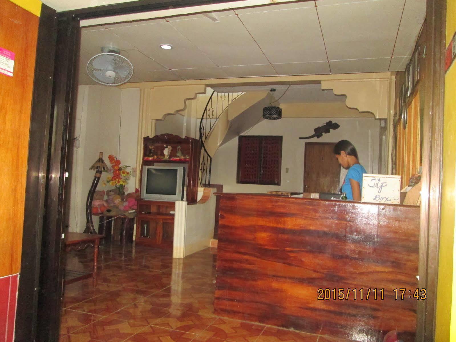 Lagrosa Backpackers Hotel โกรอน ภายนอก รูปภาพ