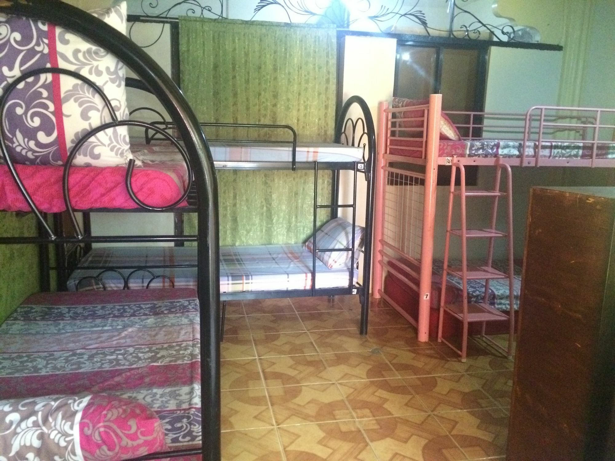 Lagrosa Backpackers Hotel โกรอน ภายนอก รูปภาพ