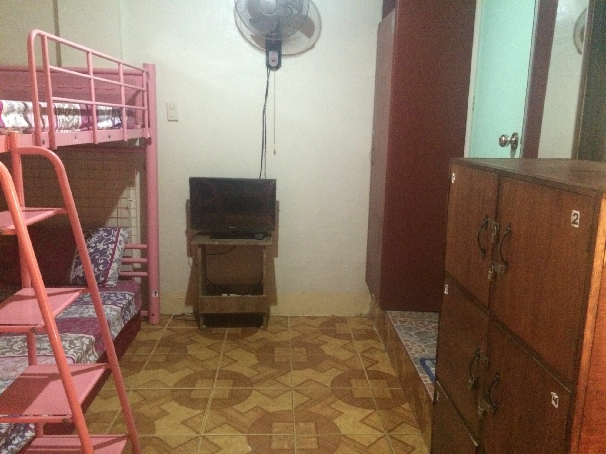 Lagrosa Backpackers Hotel โกรอน ภายนอก รูปภาพ