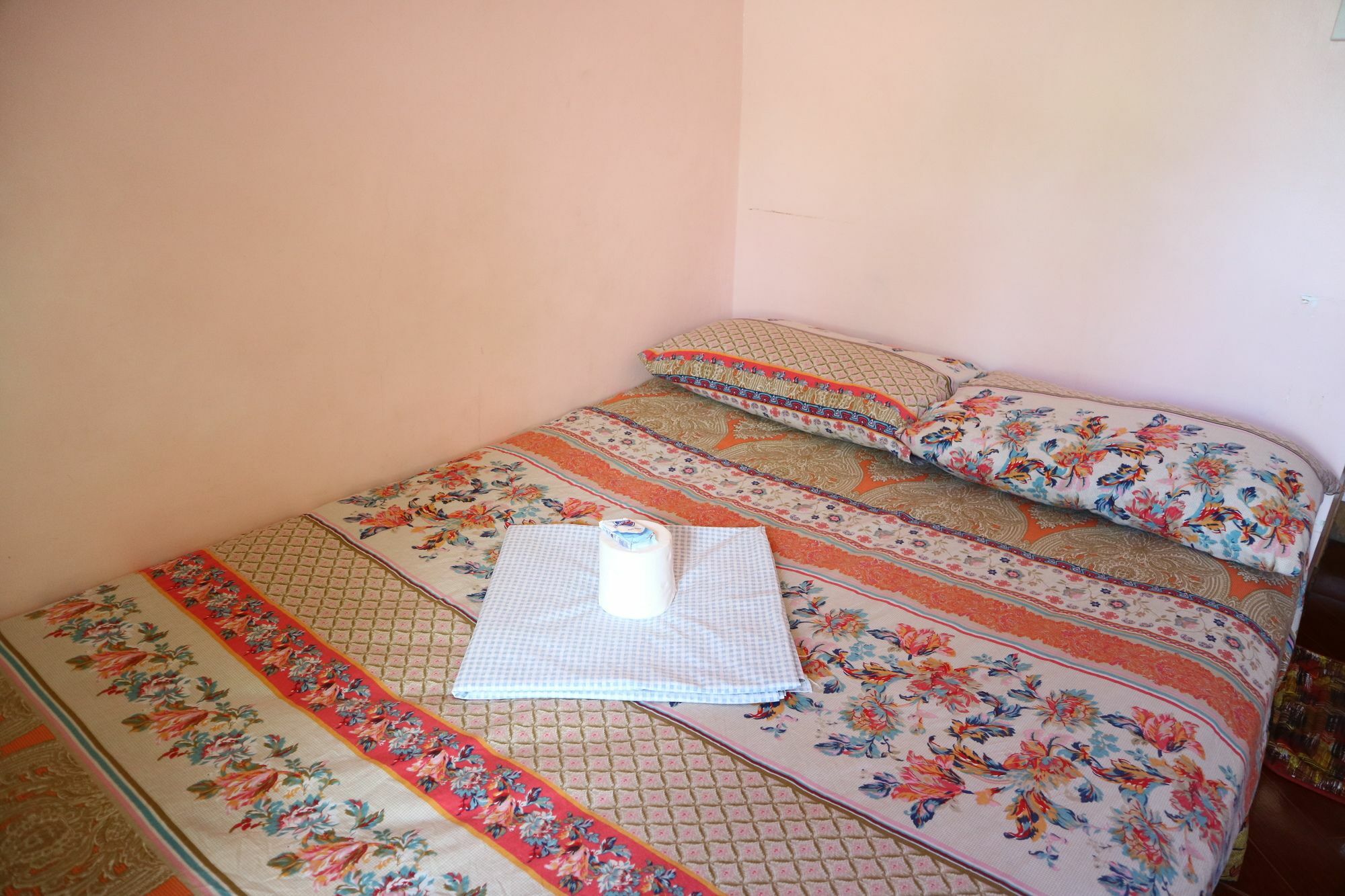 Lagrosa Backpackers Hotel โกรอน ภายนอก รูปภาพ