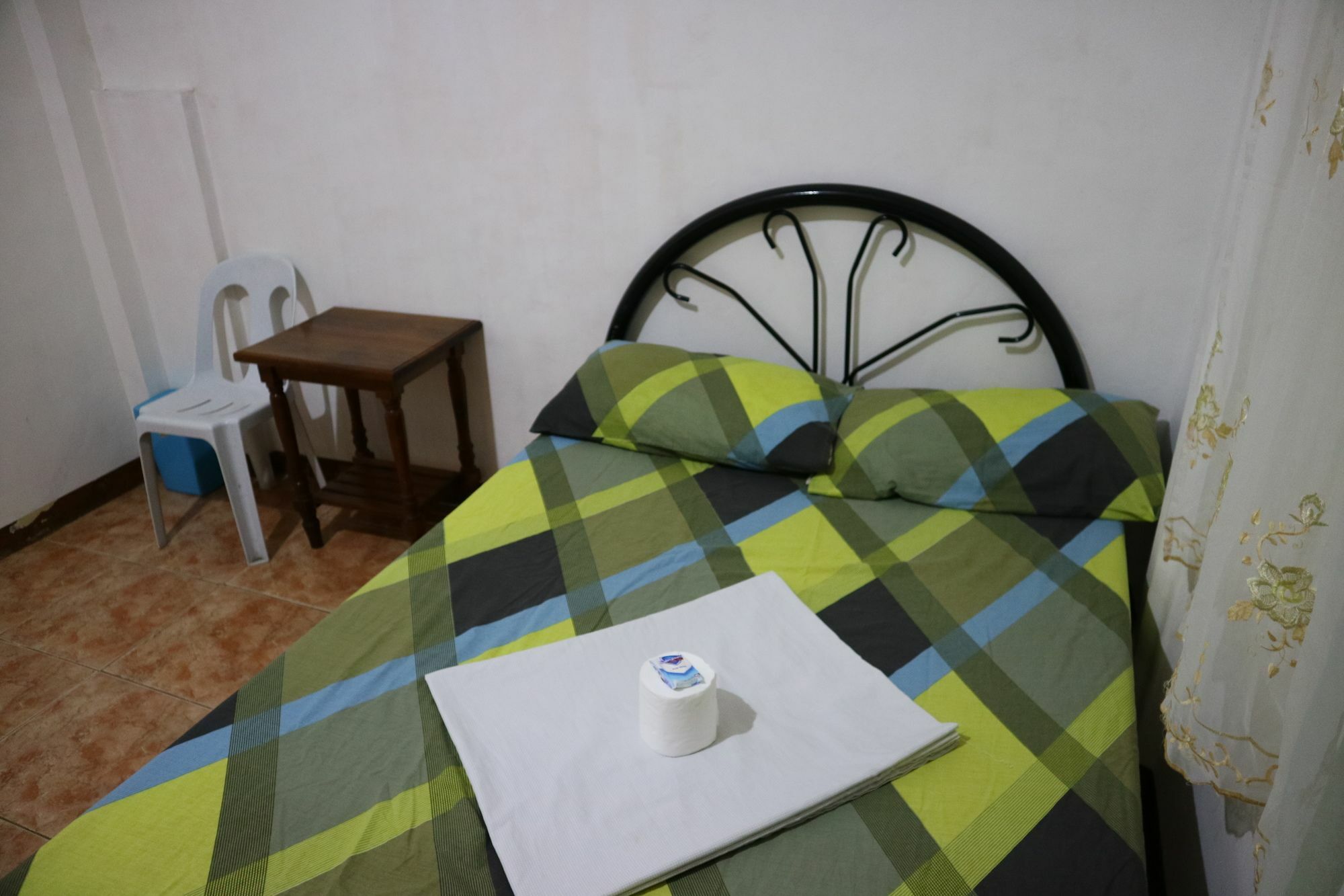 Lagrosa Backpackers Hotel โกรอน ภายนอก รูปภาพ